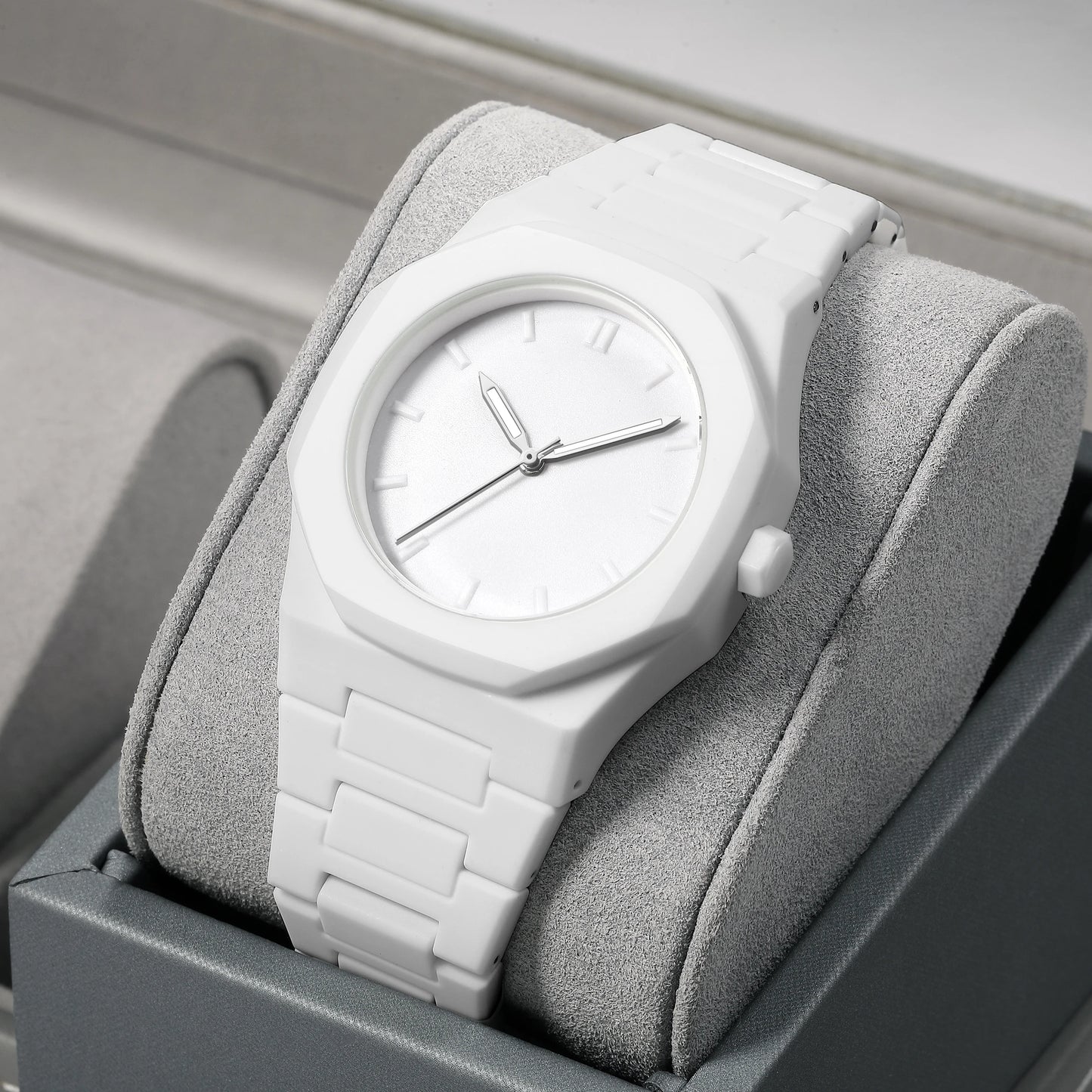 Montre Minimaliste Blanche – Unisexe